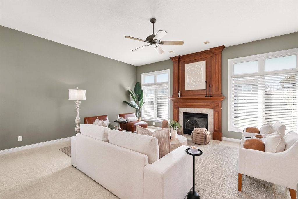 3206 SW Woods Court, Ankeny, IA 50023