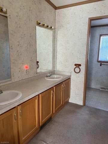 92 NEW STREET, Oxford Twp., NJ 07863