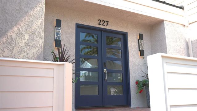 227 18th Street, Huntington Beach, CA 92648