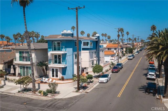 227 18th Street, Huntington Beach, CA 92648