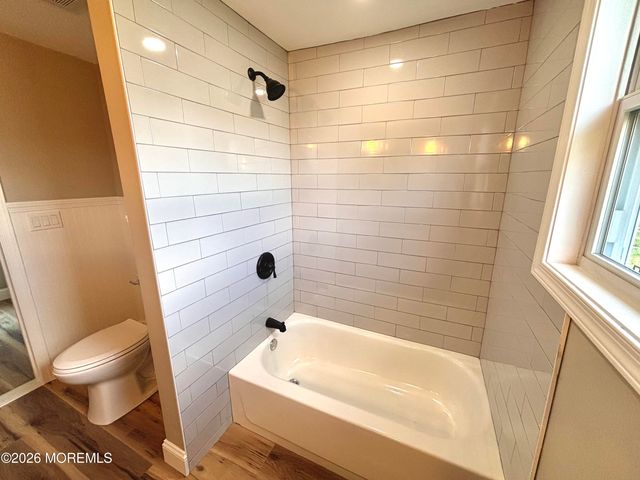 408 Forepeak Avenue, Beachwood, NJ 08722