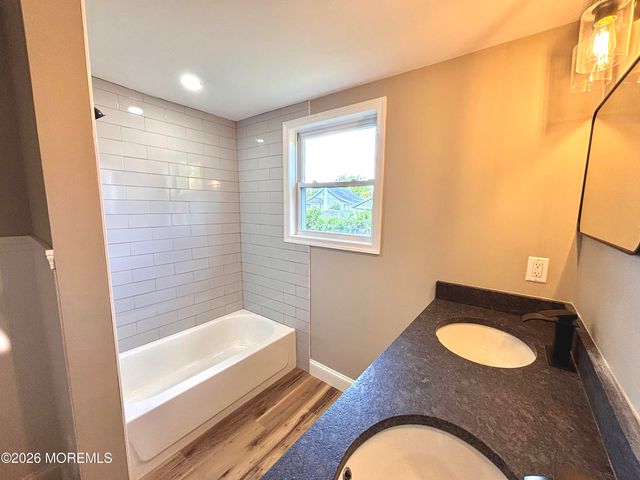 408 Forepeak Avenue, Beachwood, NJ 08722