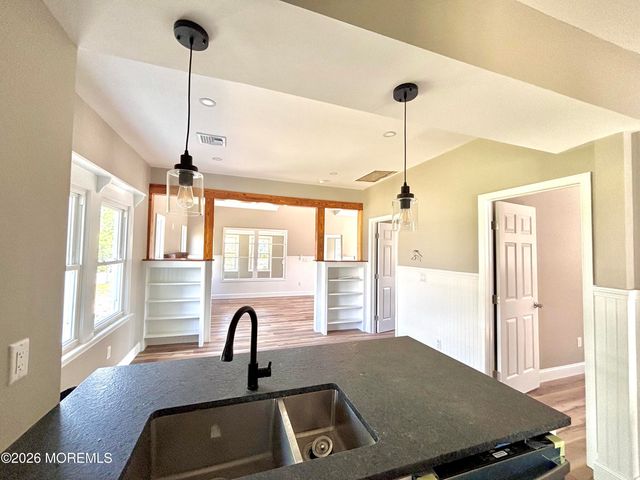 408 Forepeak Avenue, Beachwood, NJ 08722