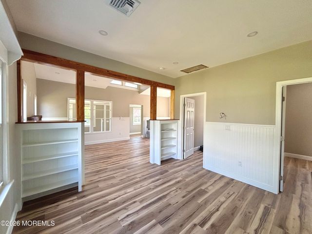 408 Forepeak Avenue, Beachwood, NJ 08722