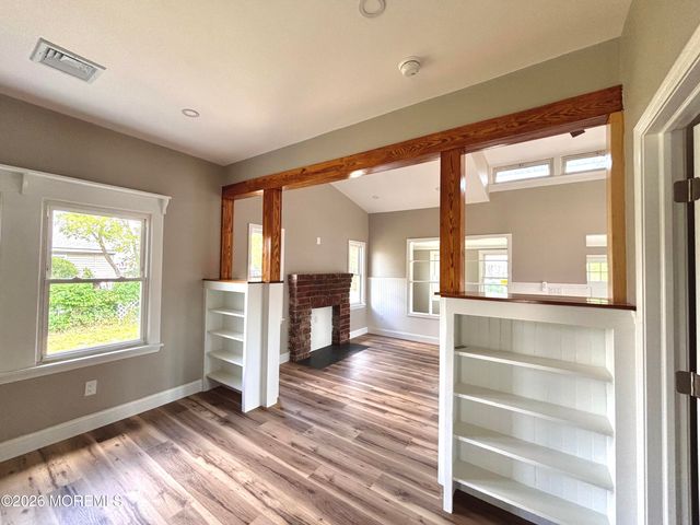 408 Forepeak Avenue, Beachwood, NJ 08722