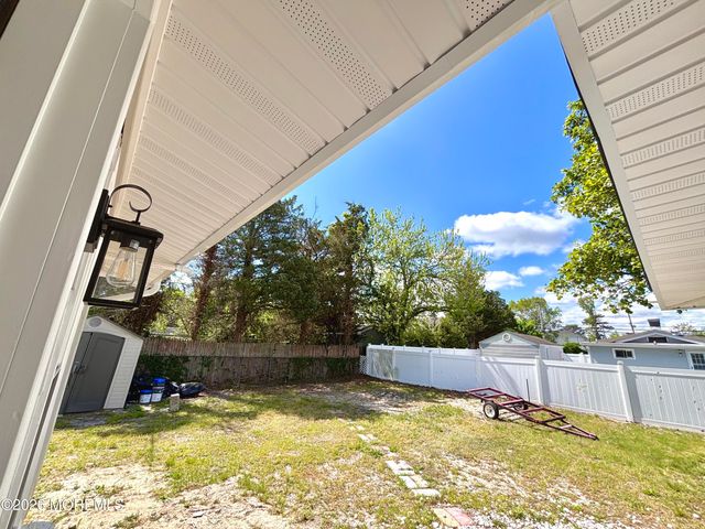 408 Forepeak Avenue, Beachwood, NJ 08722