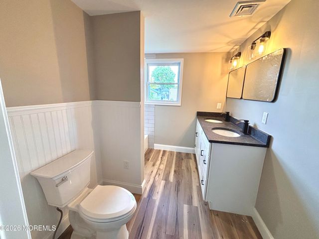 408 Forepeak Avenue, Beachwood, NJ 08722