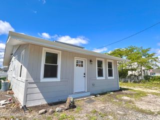 408 Forepeak Avenue, Beachwood, NJ 08722