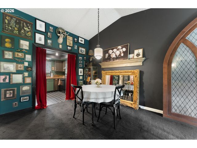 2812 TREE TOP Ln, West Linn, OR 97068
