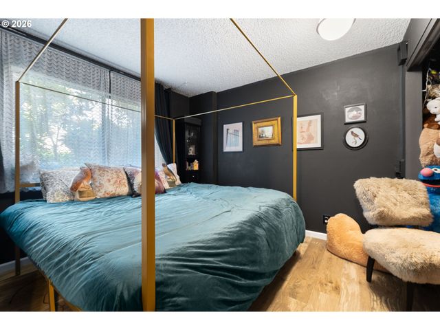 2812 TREE TOP Ln, West Linn, OR 97068