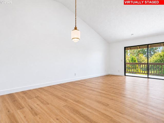 2812 TREE TOP Ln, West Linn, OR 97068
