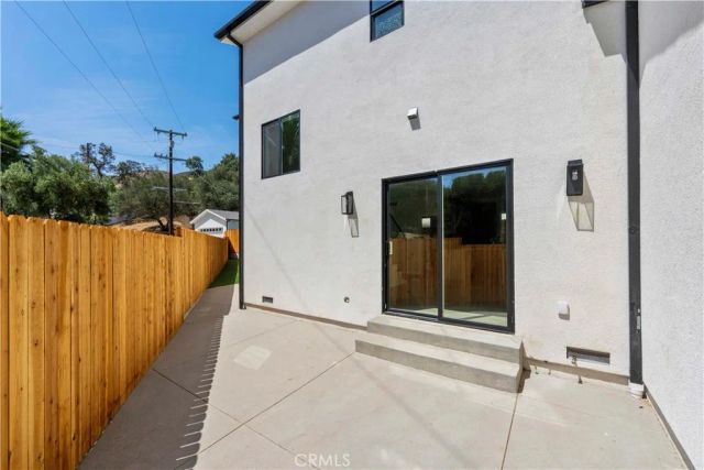 8734 Apperson Street, Sunland, CA 91040