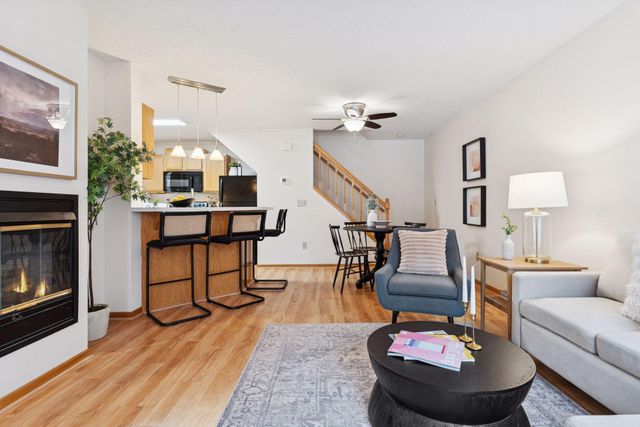 8404 Copperfield Way 101, Inver Grove Heights, MN 55076