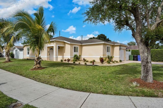 3021 NW 21st Court, Fort Lauderdale, FL 33311