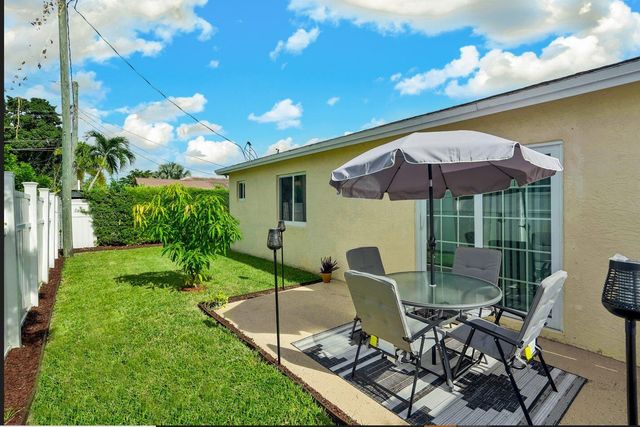 3021 NW 21st Court, Fort Lauderdale, FL 33311