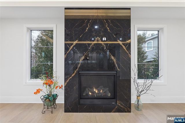 311 Farview Avenue, Paramus, NJ 07652