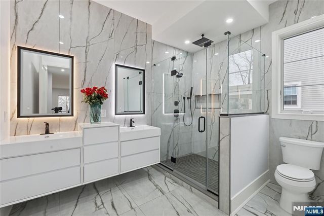 311 Farview Avenue, Paramus, NJ 07652