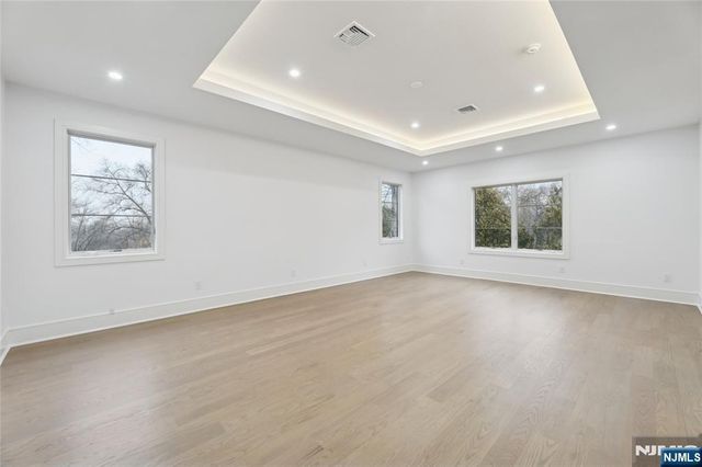 311 Farview Avenue, Paramus, NJ 07652