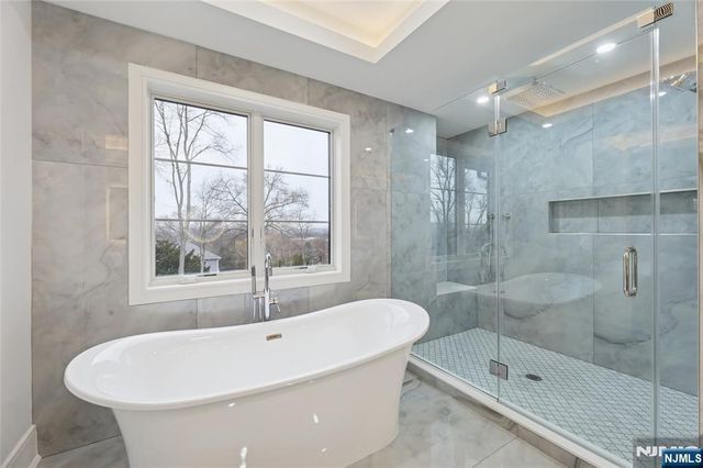 311 Farview Avenue, Paramus, NJ 07652