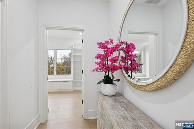 311 Farview Avenue, Paramus, NJ 07652