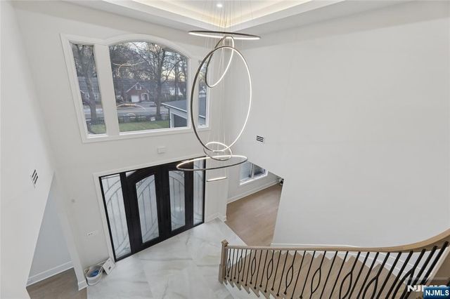 311 Farview Avenue, Paramus, NJ 07652