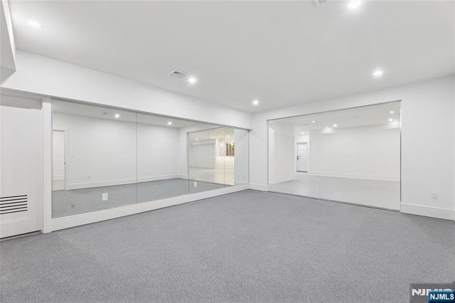 311 Farview Avenue, Paramus, NJ 07652