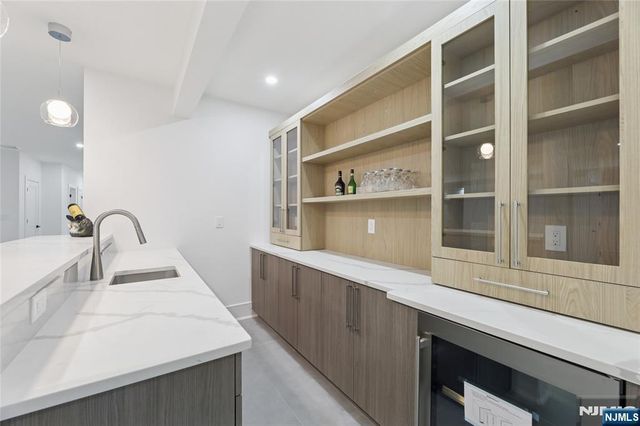 311 Farview Avenue, Paramus, NJ 07652