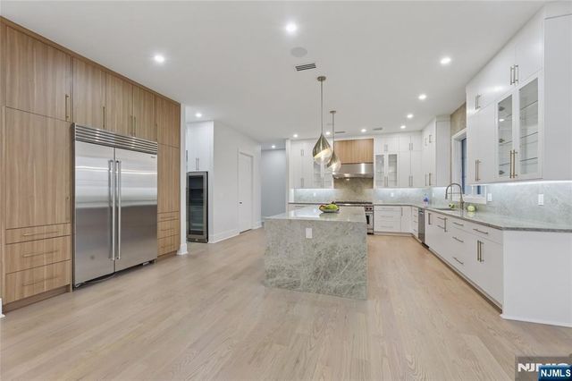 311 Farview Avenue, Paramus, NJ 07652