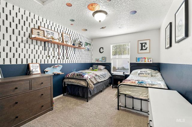 17656 N Parkdale Ave, Nampa, ID 83687