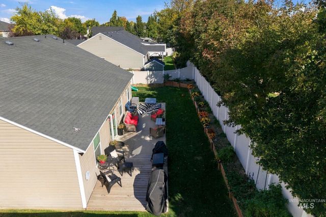 17656 N Parkdale Ave, Nampa, ID 83687