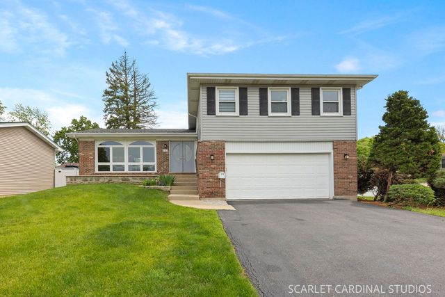 345 Hillcrest Lane, Lombard, IL 60148