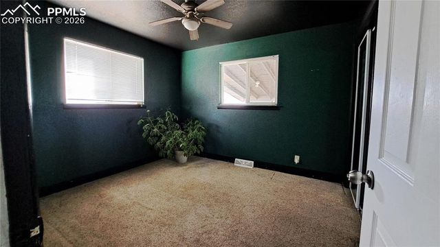 33 Wasatch Drive, Pueblo, CO 81005