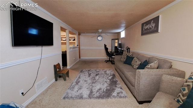 33 Wasatch Drive, Pueblo, CO 81005