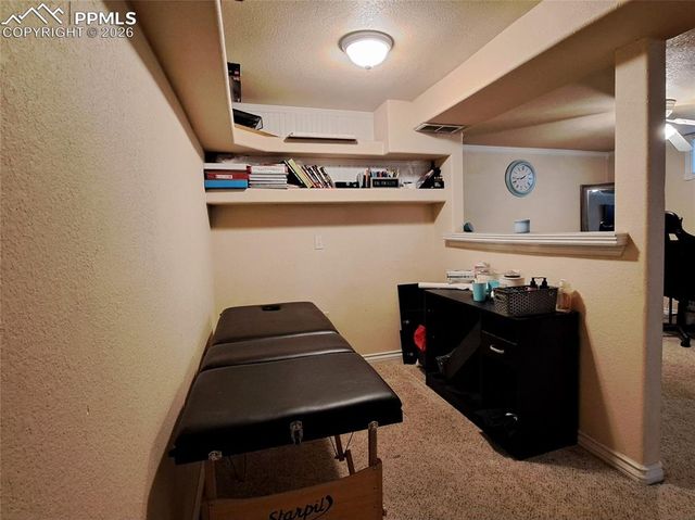 33 Wasatch Drive, Pueblo, CO 81005