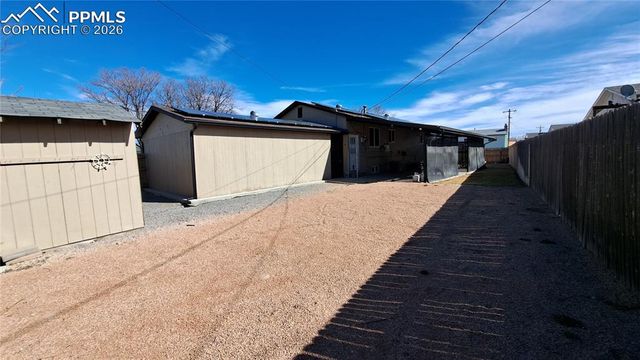 33 Wasatch Drive, Pueblo, CO 81005