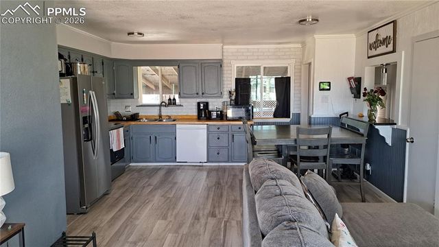 33 Wasatch Drive, Pueblo, CO 81005