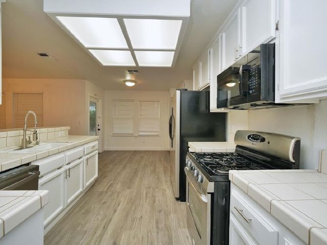 1707 Marsh Dr, Marysville, CA 95901