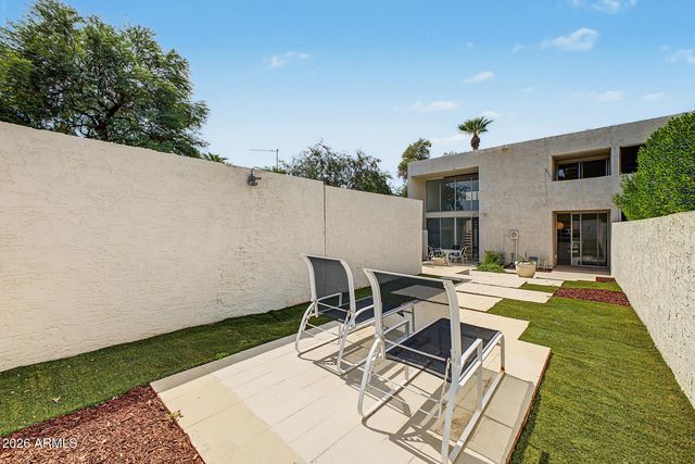 4656 N 40th Street, Phoenix, AZ 85018
