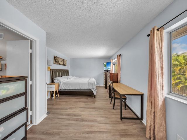 1749 NW 80th Avenue F, Margate, FL 33063