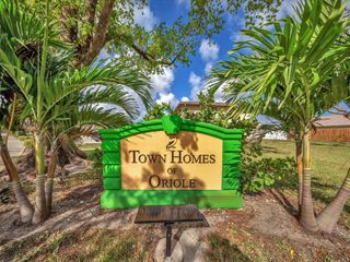 1749 NW 80th Avenue F, Margate, FL 33063