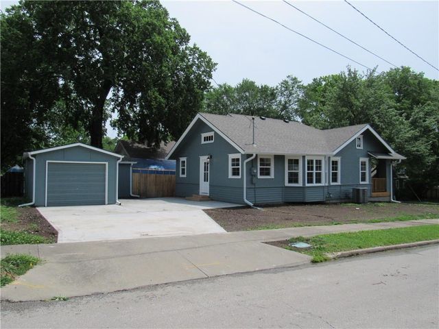 1000 E Pearl Street, Harrisonville, MO 64701