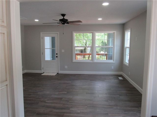 1000 E Pearl Street, Harrisonville, MO 64701