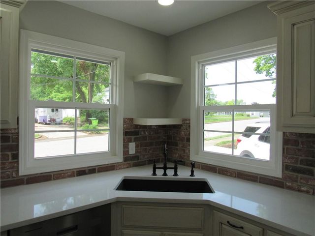 1000 E Pearl Street, Harrisonville, MO 64701