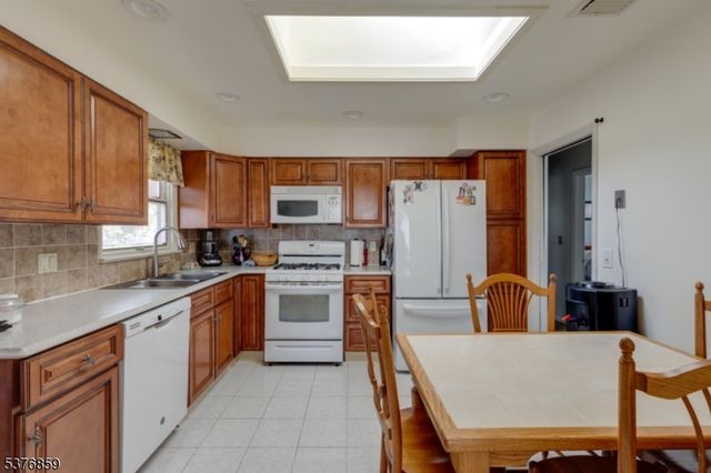 60 White Oak Rd, Parsippany-troy Hills Twp., NJ 07054