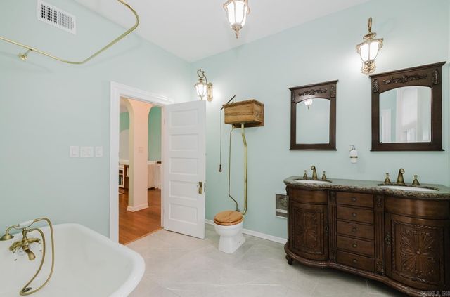 1701 Center Street, Little Rock, AR 72206