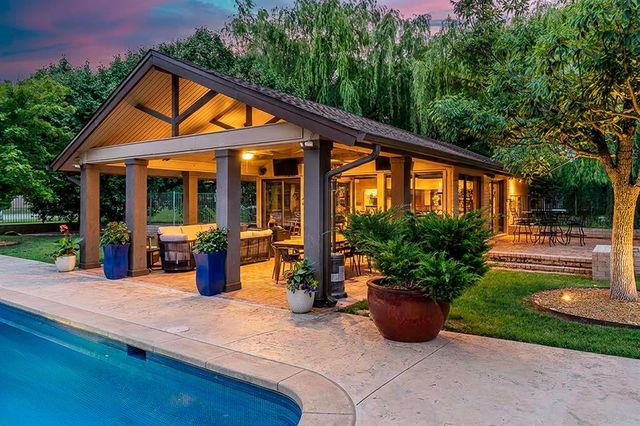 1400 Pranter Lane, Edmond, OK 73013