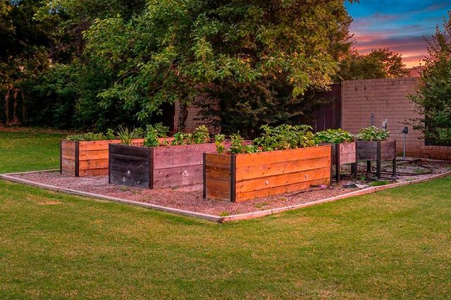 1400 Pranter Lane, Edmond, OK 73013