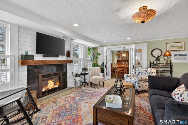 101 North Main Street, Essex, CT 06426