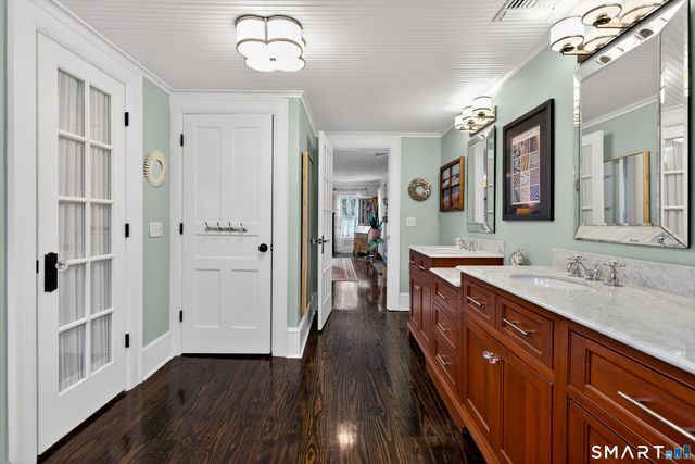 101 North Main Street, Essex, CT 06426