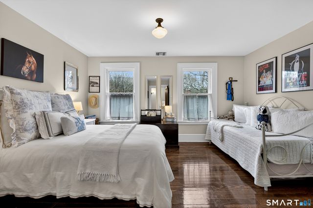 101 North Main Street, Essex, CT 06426